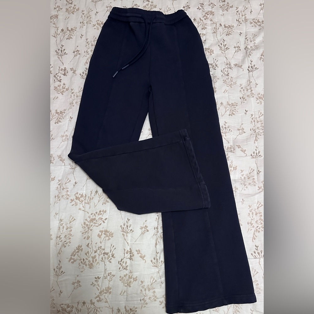 MyOutfitOnline Sweatpants - Picture 2 of 4